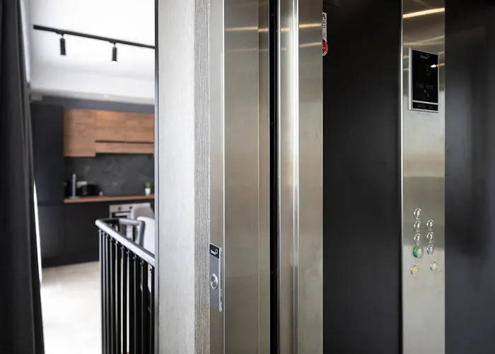 Modern 2Br Duplex Penthouse With Front Balcony And Large Terrace - Close To Saint Julians & Sliema
